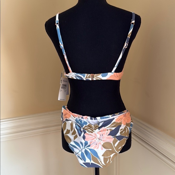 Raisins Floral Bikini Set - Pink, Blue, Brown sz Medium - Picture 8 of 12